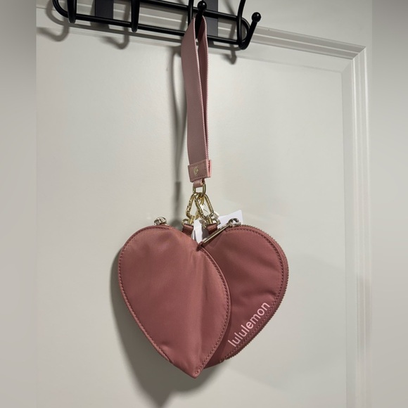 Lululemon Dual Pouch Wristlet *Heart - Picture 6 of 12